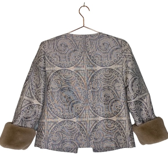 Chico’s Convertible Faux-Fur Cuff Jacquard Jacket - Picture 4 of 6